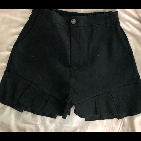 Black Ruffle Ready Shorts - Picture 3 of 7